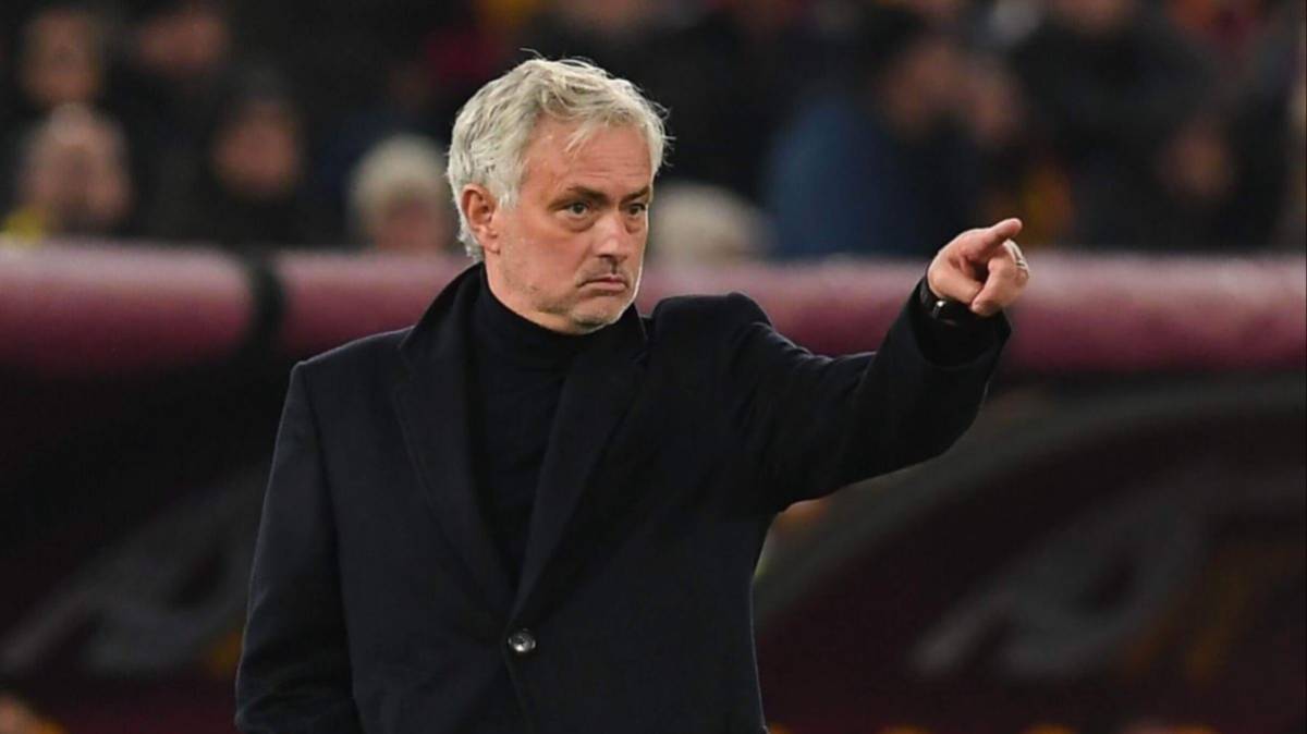 โชเซ่ มูรินโญ่ หวั่นเฟเนร์บาห์เช ตกรอบยูฟ่า ยูโรปา ลีก เร็วเกินไป พร้อมตำหนิ VAR กรณี UFC เราอยู่ในปัญหา