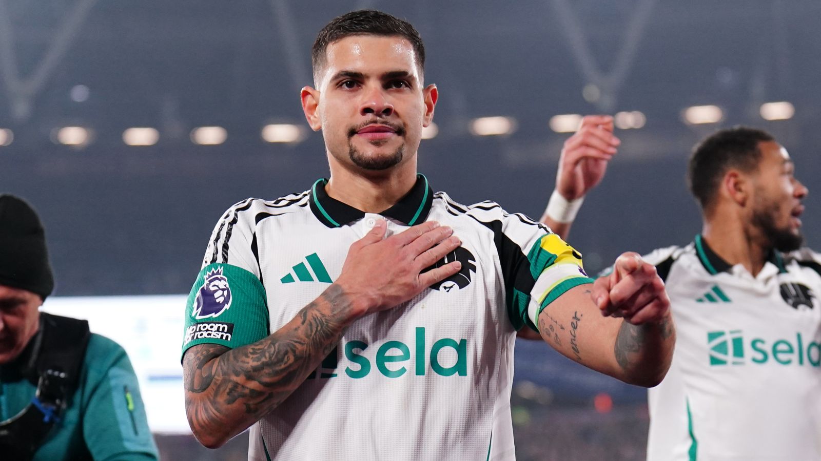 เวสต์แฮม 0-1 นิวคาสเซิล: ประตูของบรูโน่ กิมาไรส์ ช่วยเพิ่มความหวังในแชมเปี้ยนส์ลีก ขณะที่เดอะแม็กพายส์มีคะแนนเท่ากับแมนฯซิตี้