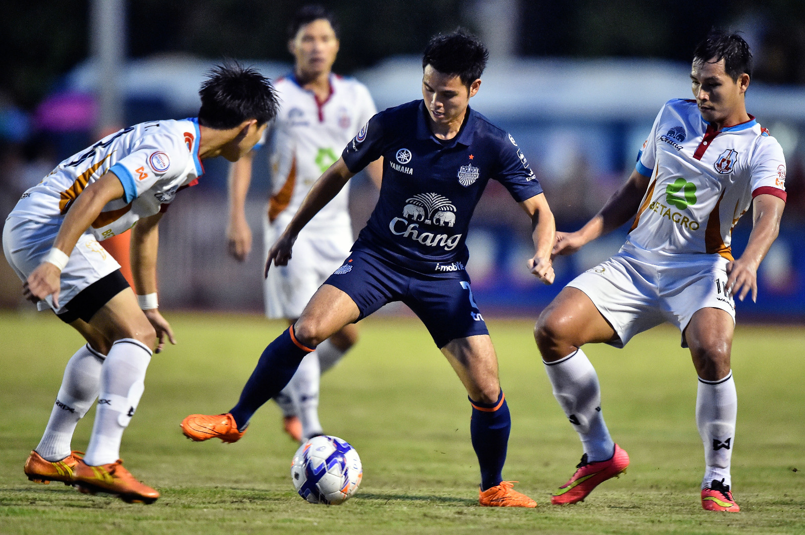 เจาะลึกการวิเคราะห์ผลบอลระหว่าง ลำพูน วอริเออร์ vs บุรีรัมย์ ยูไนเต็ด