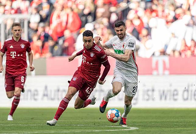 การวิเคราะห์การแข่งขันระหว่าง เอาก์สบวร์ก และ บาเยิร์น มิวนิค  