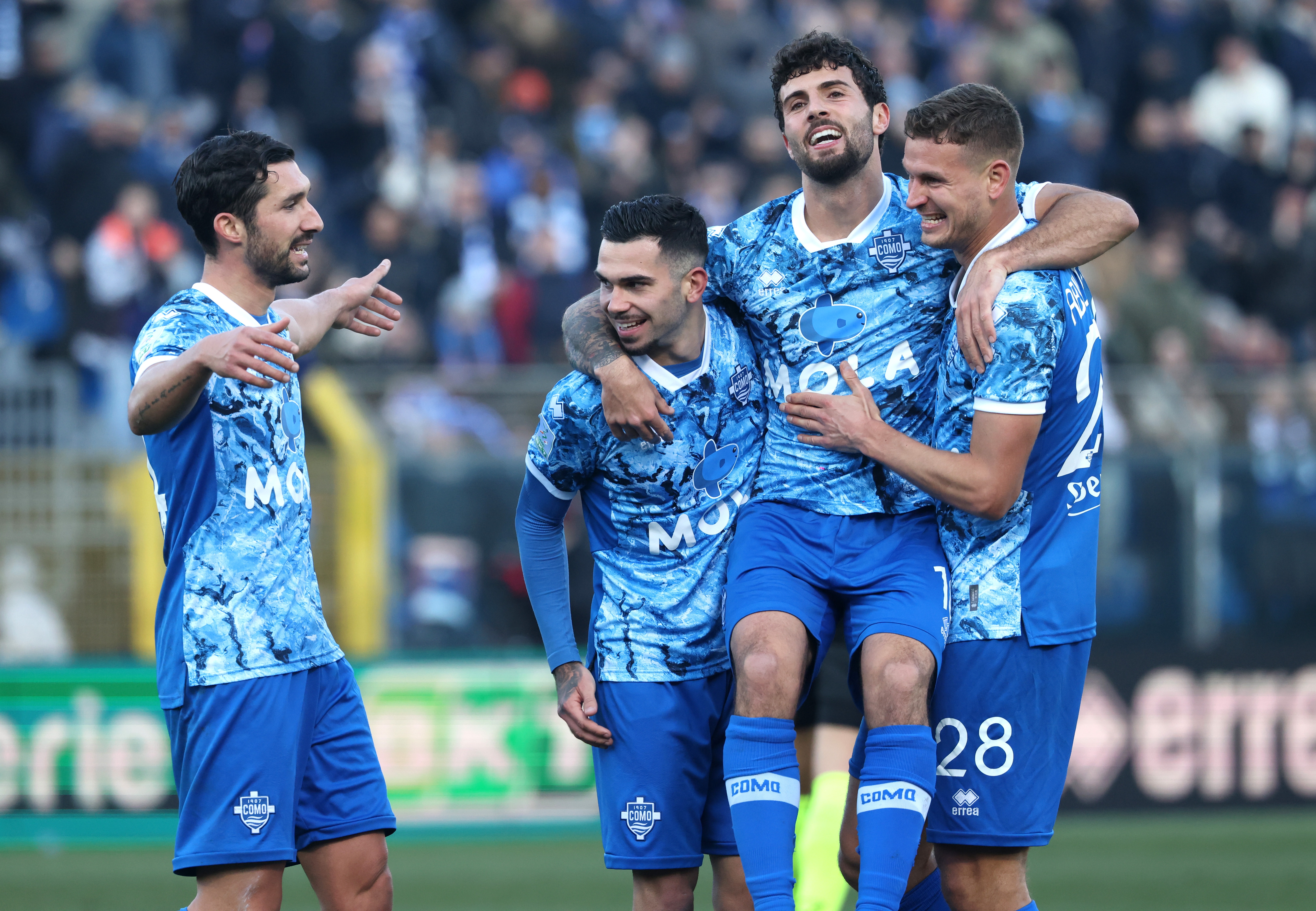 วิเคราะห์ผลบอลระหว่างทีมโคโม่ พบกับ กาญารี่ (กัลโช่ เซเรียอา อิตาลี)