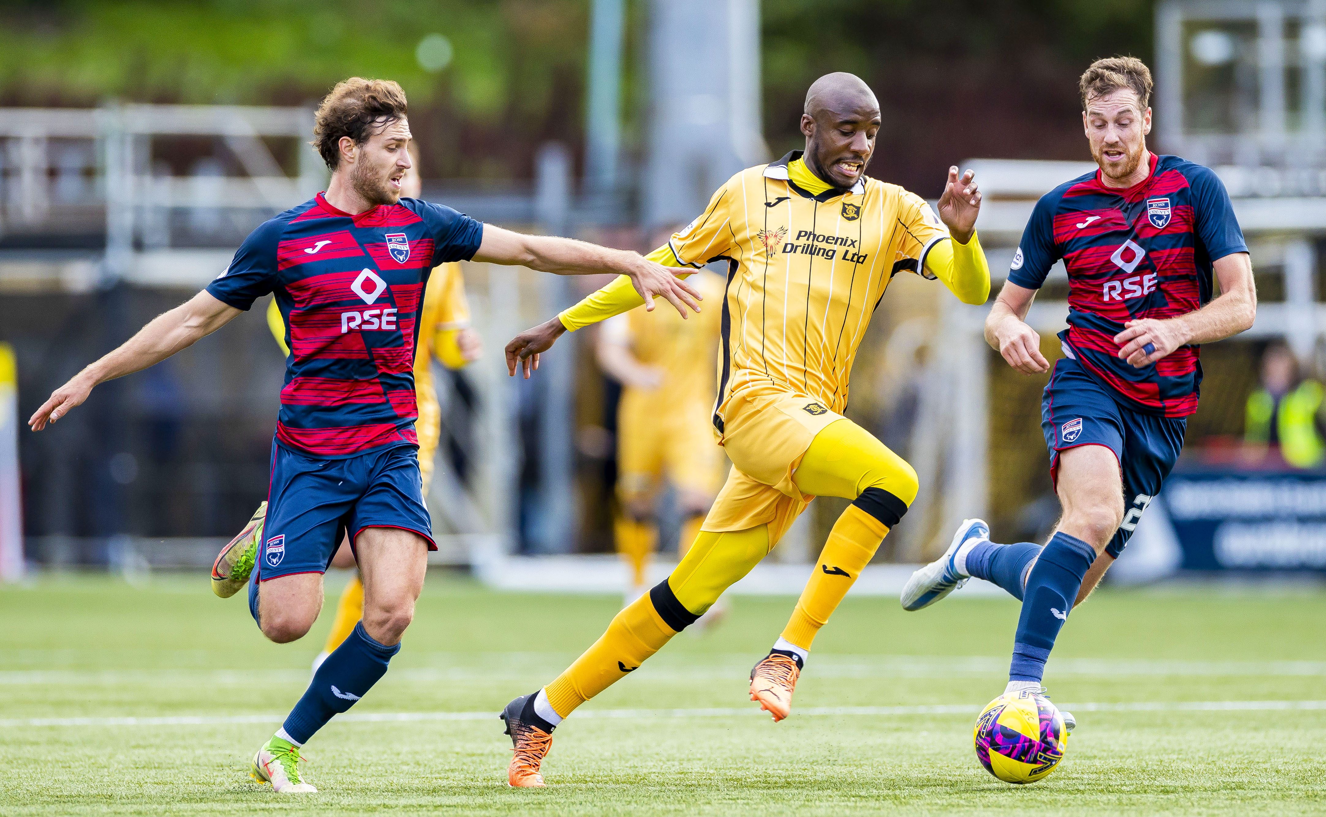 เจาะลึกการวิเคราะห์บอล: ลิฟวิงสตัน vs รอสส์ เคาน์ตี้ (นัดชี้ชะตาเพลย์ออฟ)