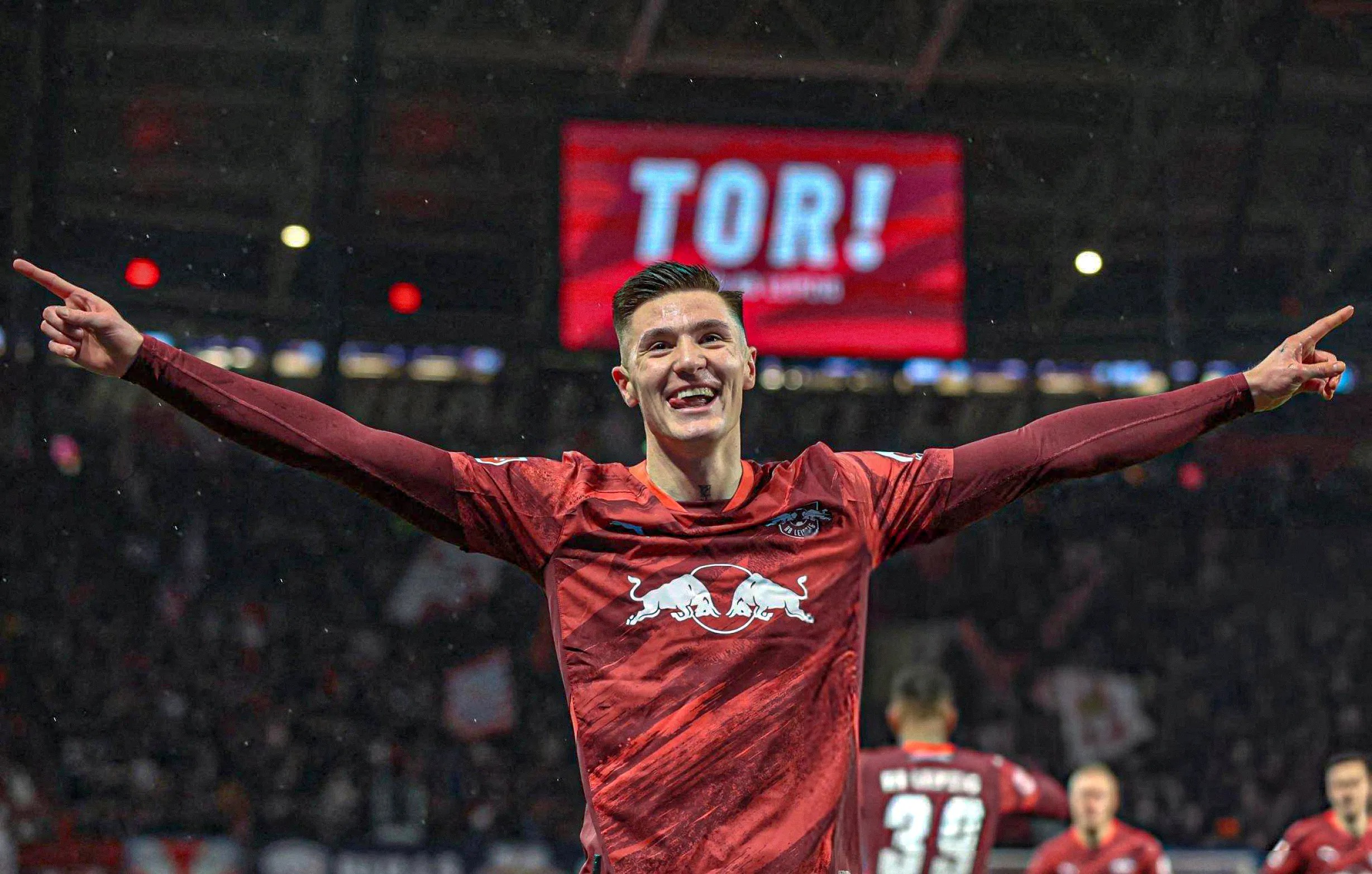 อาร์เซนอลกำลังเจรจาเพื่อคว้าตัวเบนจามิน เซสโก้ กองหน้าของแอร์เบ ไลป์ซิก มูลค่า 60 ล้านปอนด์ พร้อมเล็งคว้าตัวเกปา อาร์ริซาบาลากา