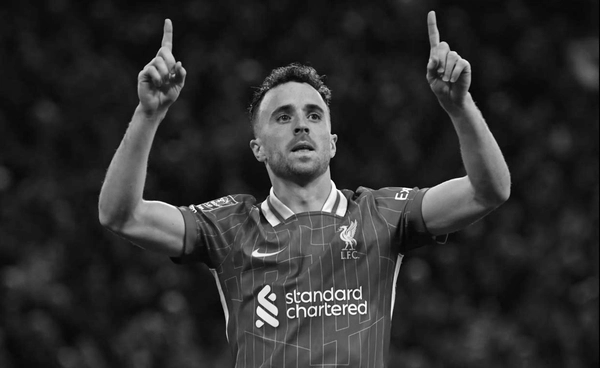 ดิโอโก้ โชต้า และอันเดร ซิลวา ได้รับเกียรติท่ามกลางบรรยากาศที่ซาบซึ้ง ก่อนเกมอุ่นเครื่องปรีซีซั่นของลิเวอร์พูลกับเพรสตัน นอร์ธ เอนด์