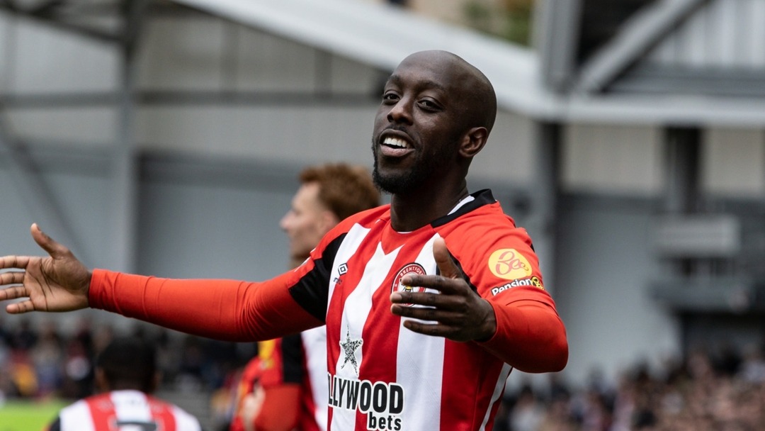 นิวคาสเซิล ยูไนเต็ด เซ็นสัญญากับ โยอาน วิสซา จากเบรนท์ฟอร์ด หลังจาก อเล็กซานเดอร์ อิซัค ออกจากทีม