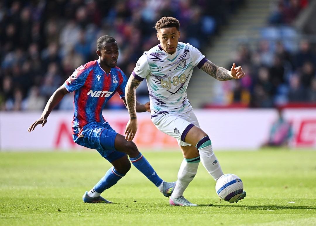 ดราม่า VAR เมื่อคริสตัลพาเลซสร้างความตกตะลึงให้ลิเวอร์พูล ขณะที่ไบรท์ตันเอาชนะเชลซี แมนเชสเตอร์ซิตี้คว้าชัย และลีดส์เสมอกับบอร์นมัธ