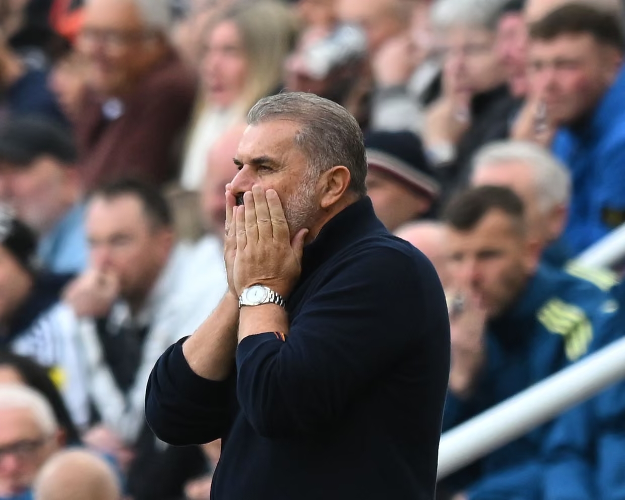 Postecoglou เข้าสู่การเจรจาเพื่อคงงานที่ Nottingham Forest