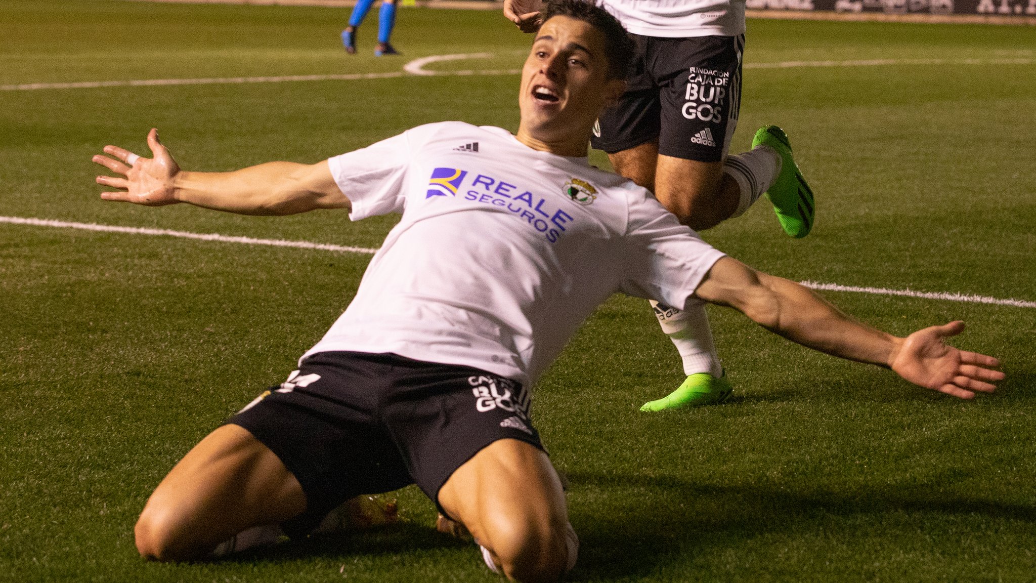 วิเคราะห์บอล ลาลีก้า สเปน 2 บูร์โกส ซีเอฟ vs คาสเตลล่อน