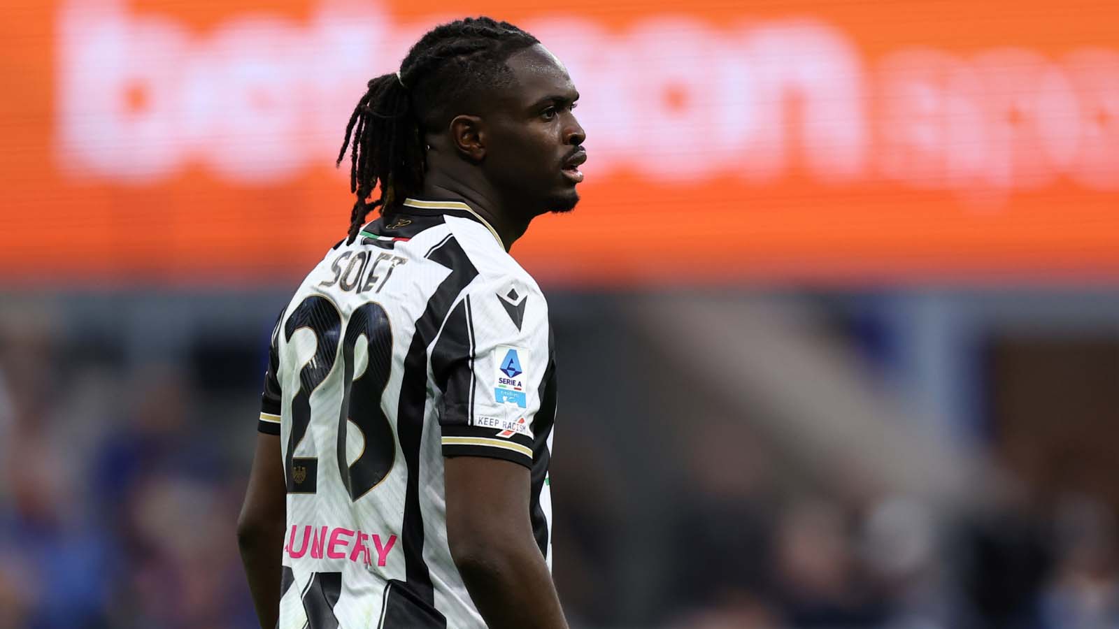 สเปอร์ส กำลังยื่นข้อเสนอเพื่อคว้าตัวกองหลังของ อูดิเนเซ่