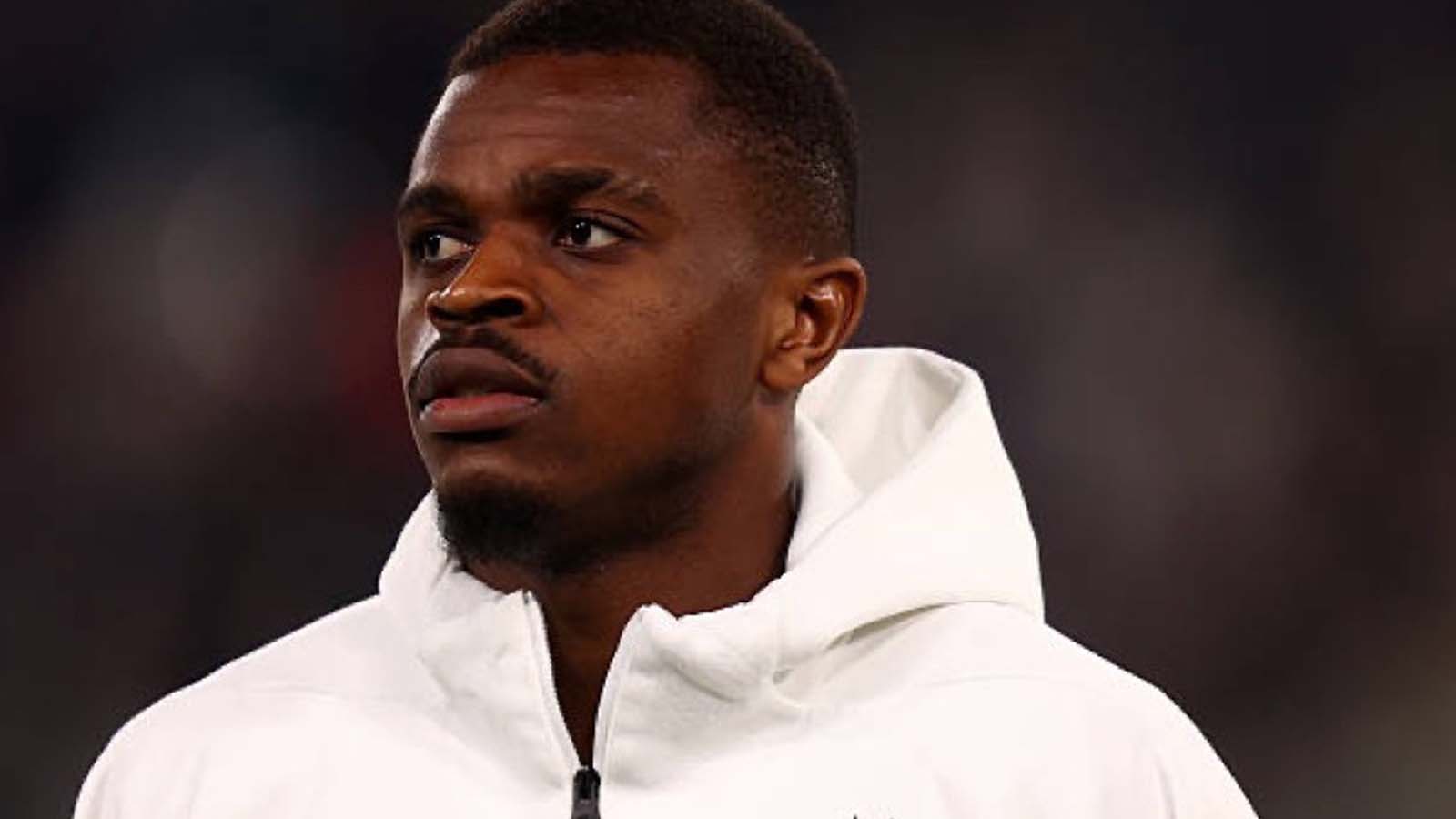 ปีศาจแดงกำลังพิจารณาคว้าตัวเซ็นเตอร์แบ็กมูลค่า 30 ล้านปอนด์ในช่วงซัมเมอร์นี้