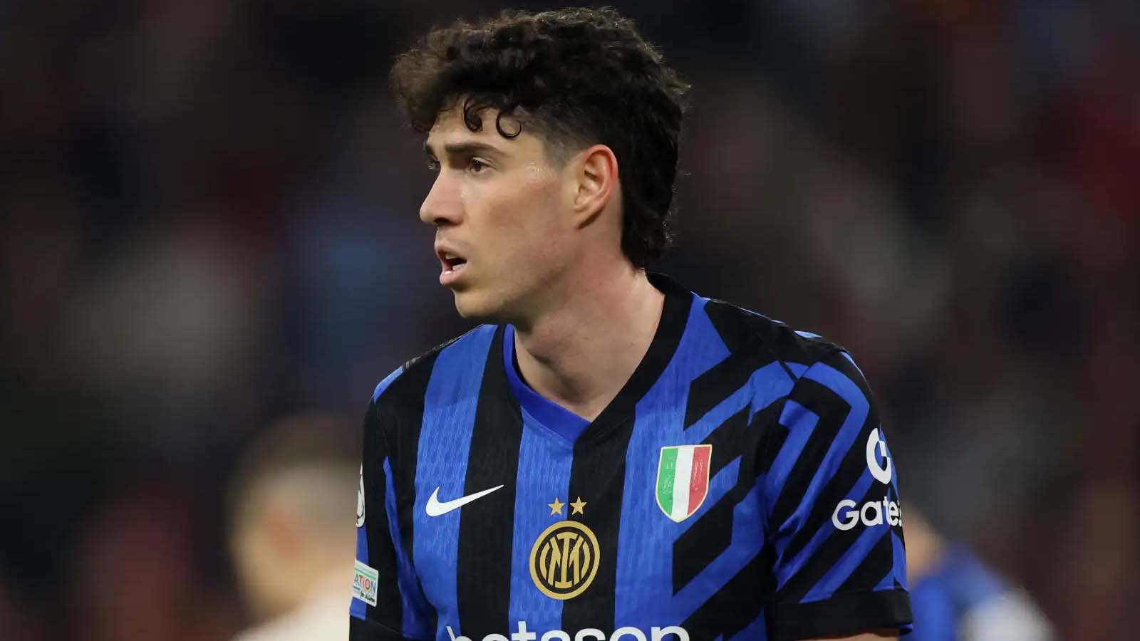 ยักษ์ใหญ่แห่งคาตาลันเตรียมทุ่มเงิน 69.5 ล้านปอนด์เพื่อคว้าตัวดาวเตะจากอินเตอร์ มิลาน เพื่อแก้ปัญหาสำคัญ