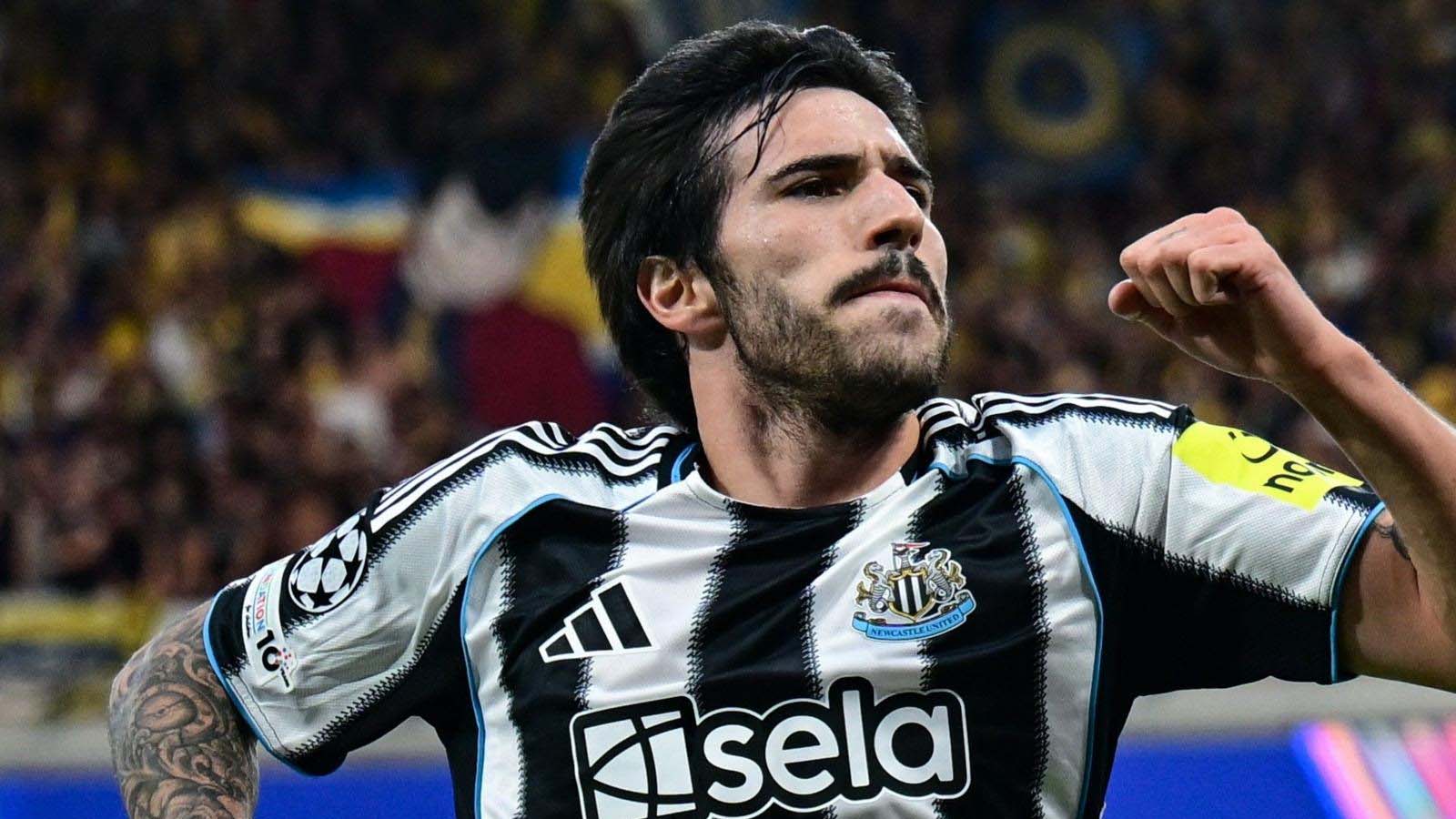 นิวคาสเซิล ซานโดร โทนาลี เตรียมย้ายออก ขณะที่นักเตะทีมชาติอิตาลีอีกคน ตกลงย้ายมายังเซนต์เจมส์พาร์ค