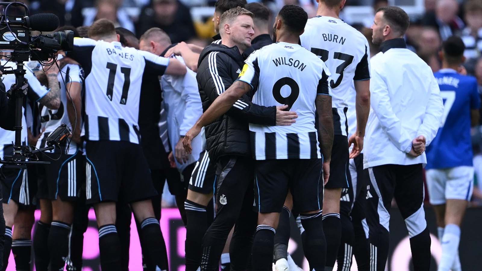 เชลซี และนิวคาสเซิล คู่แข่งของบาร์เซโลนา ในการแย่งตัวกองหลังดาวรุ่งชาวดัตช์