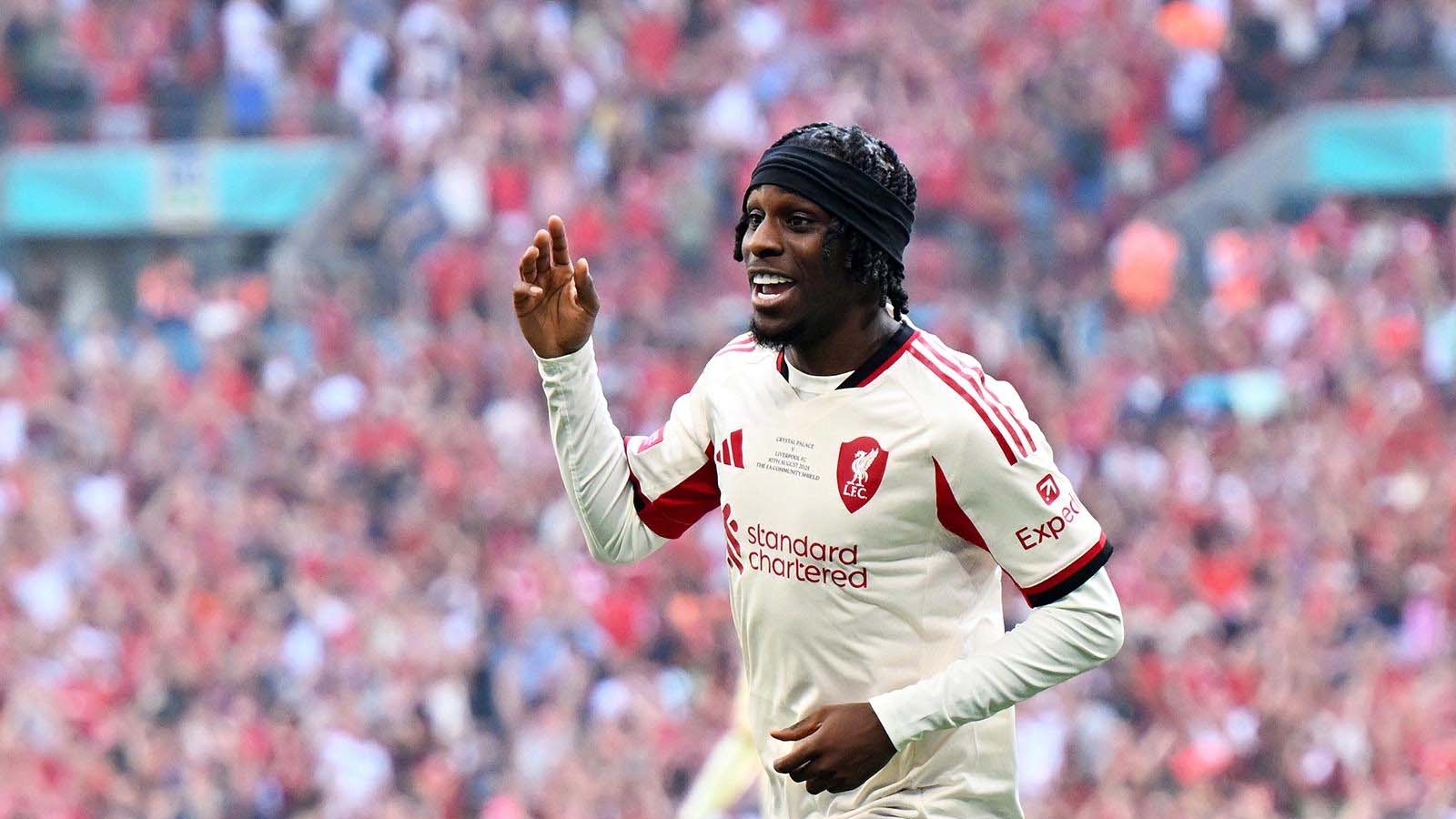 ลิเวอร์พูล ติดต่อกับเจเรมี ฟริมปง และตัวแทนของคอนอร์ แบรดลีย์ หลังฟอร์มตกในพรีเมียร์ลีก