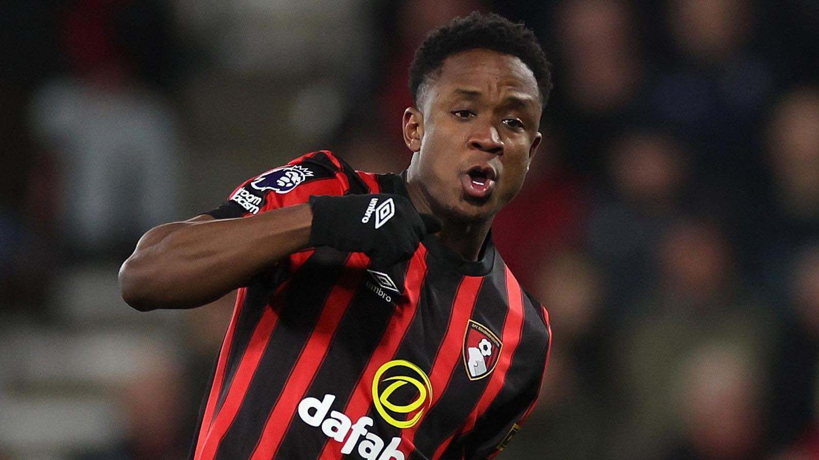 บอร์นมัธ เชอร์รี่ค้นพบการตัดสินใจของครูเซโร่เรื่องการย้ายทีมของหลุยส์ ซินิสเตอร์ร่า