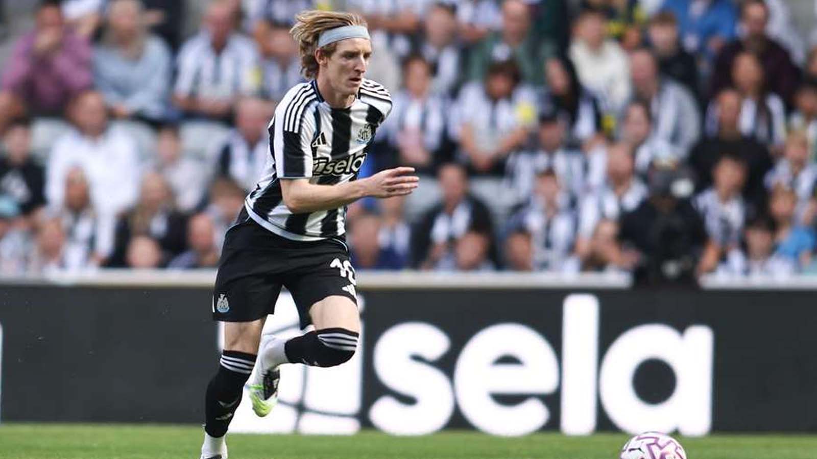 แมนฯ ยูไนเต็ด เผยความชอบในตำแหน่งกองหน้าฝั่งซ้าย ท่ามกลางข่าวลือเรื่อง ยาน ดิโอมองเด และ แอนโทนี่ กอร์ดอน