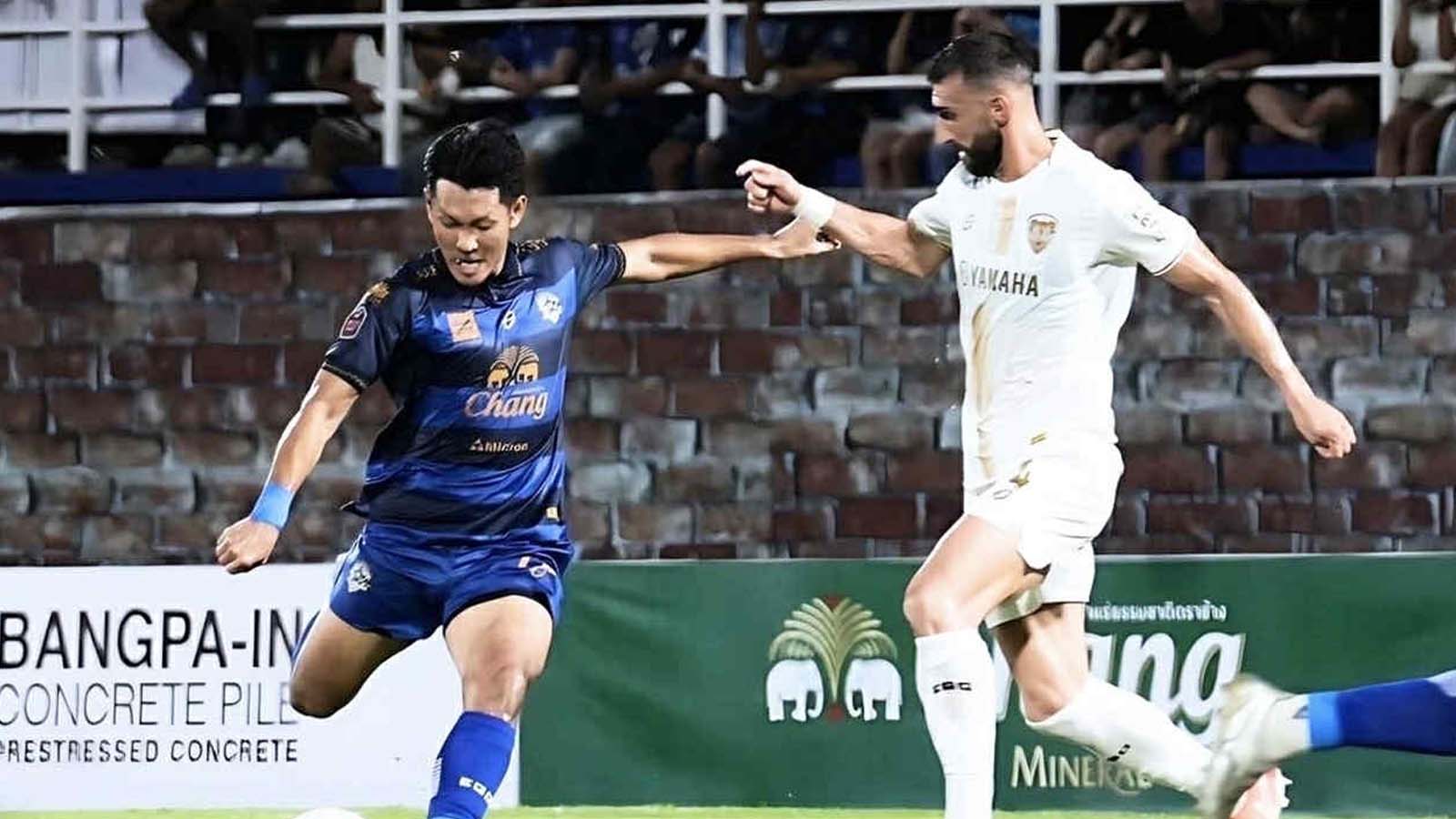 ใครจะอยู่ ใครจะไป เปิดลายแทงหนีตายไทยลีก 2025/26-สแกนคิวเตะ 6 ทีมอันตราย