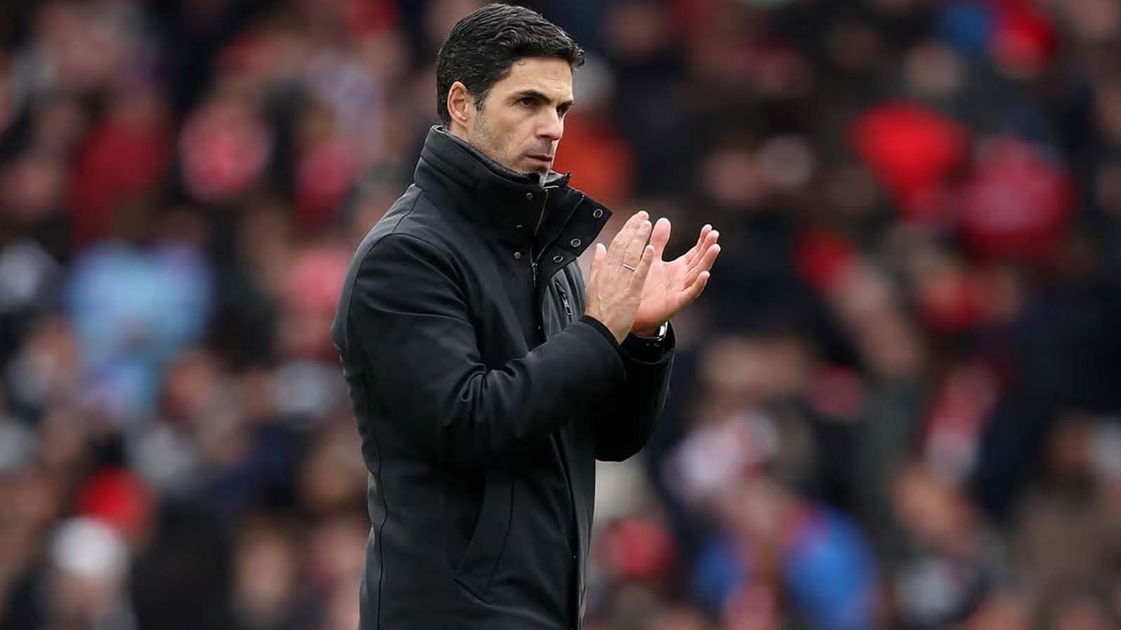 เดอะกันเนอร์ส จับตามองอย่างใกล้ชิด ผู้สืบทอดตำแหน่งของเบน ไวท์ มูลค่า 70 ล้านปอนด์ ที่สามารถทำได้ทุกอย่าง